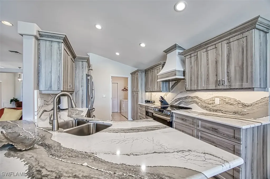 9277 Independence Way Fort Myers FL 33913