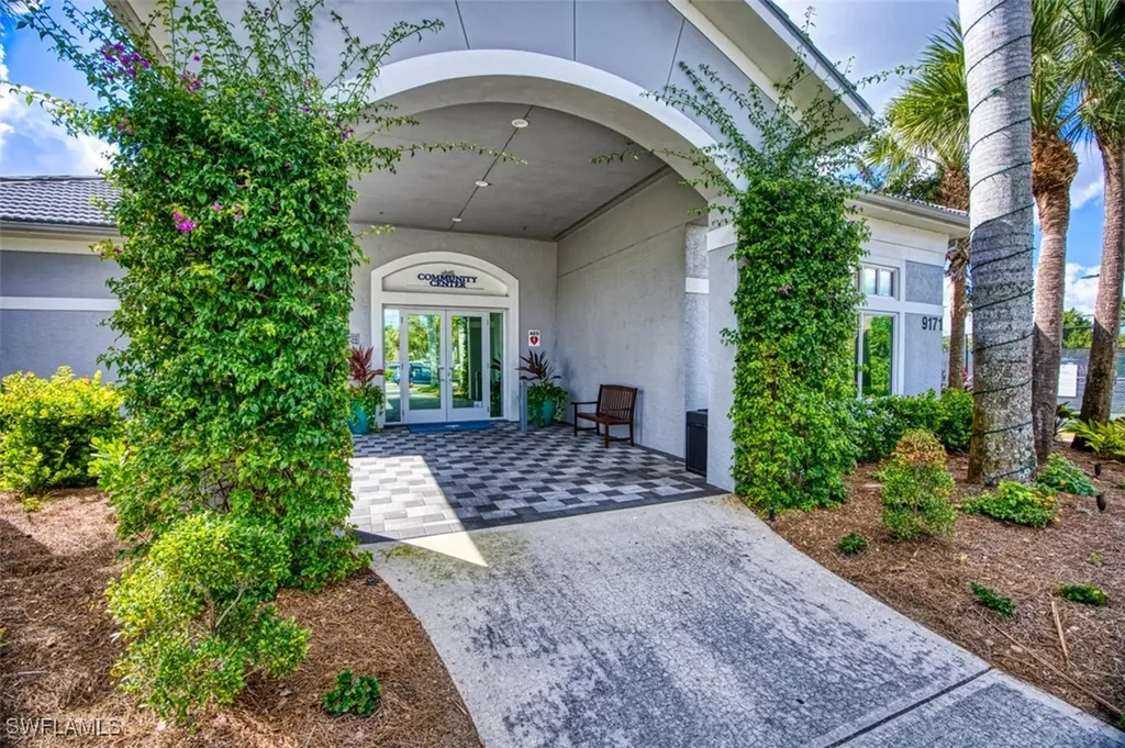 9277 Independence Way Fort Myers FL 33913