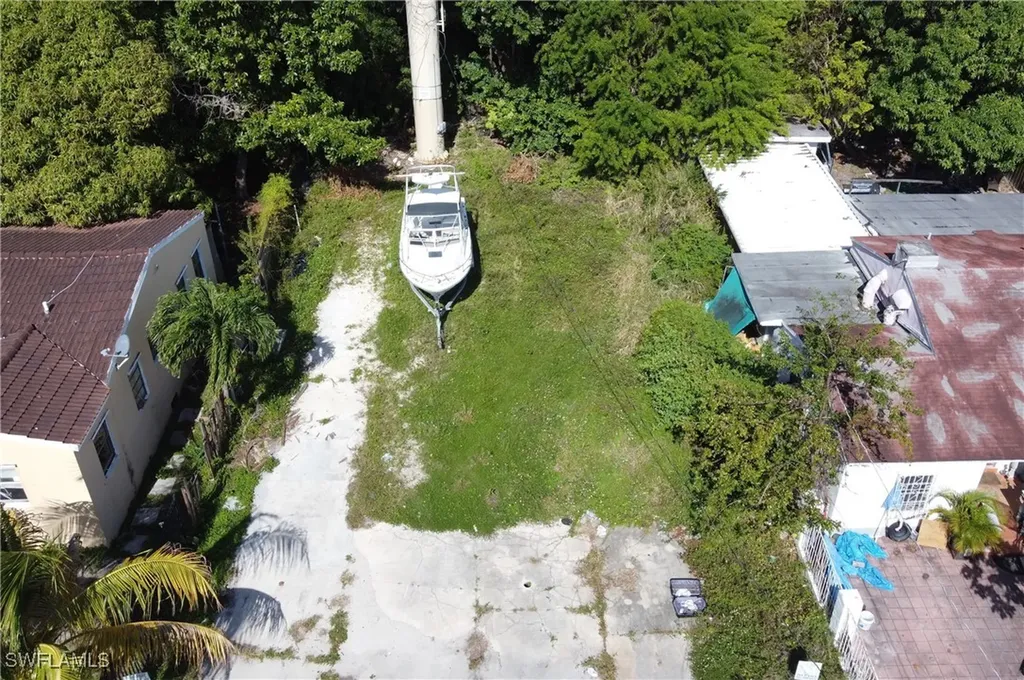321 NW 37 Street Miami FL 33127