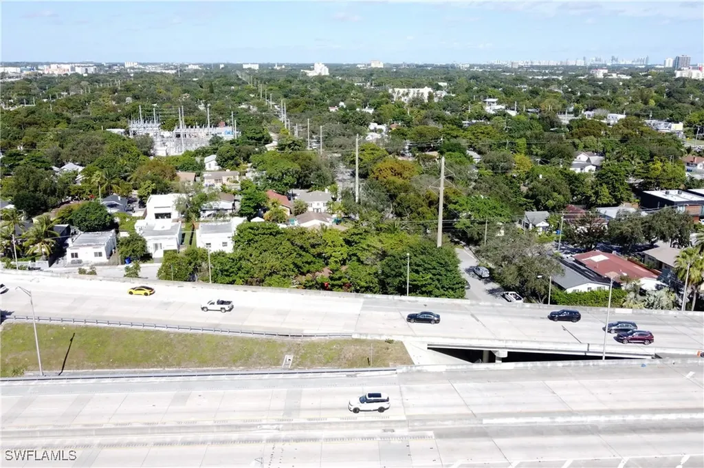 321 NW 37 Street Miami FL 33127