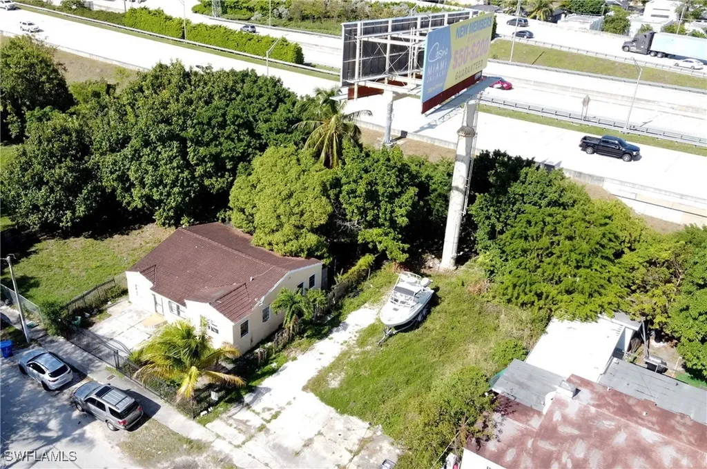 321 NW 37 Street Miami FL 33127