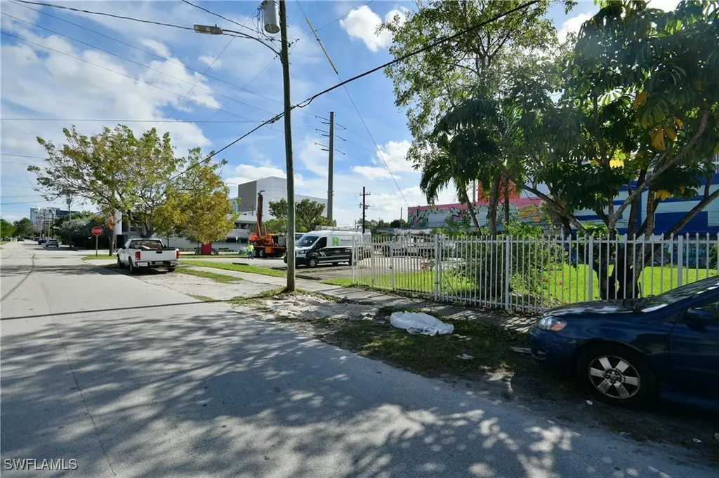 321 NW 37 Street Miami FL 33127