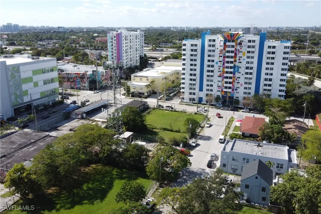 321 NW 37 Street Miami FL 33127