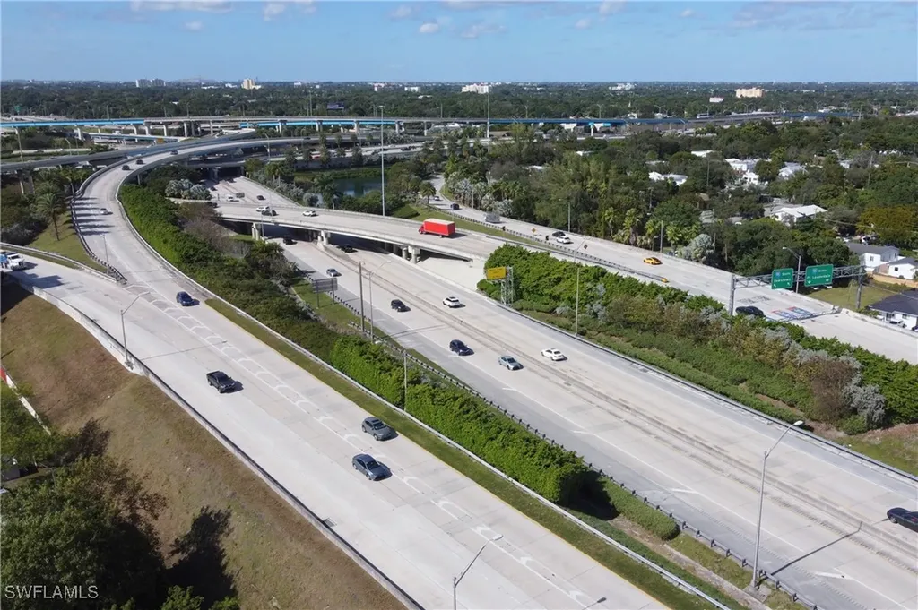321 NW 37 Street Miami FL 33127