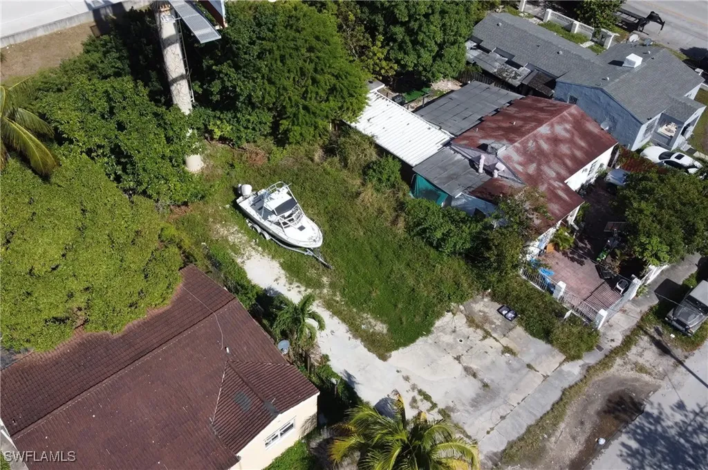 321 NW 37 Street Miami FL 33127