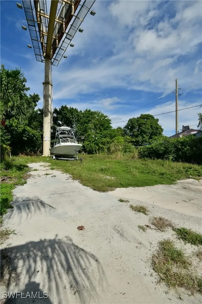321 NW 37 Street Miami FL 33127