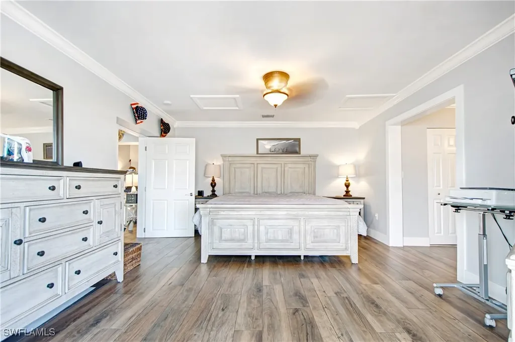 123 San Salvador Street Naples FL 34113