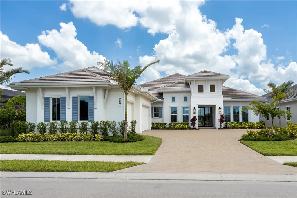 9582 Moonflower Lane Naples FL 34114