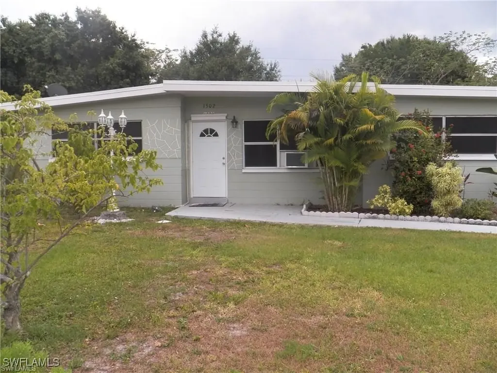1502 Gardenia Avenue Fort Myers FL 33916