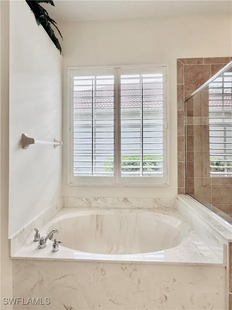 16152 Parque Lane Naples FL 34110