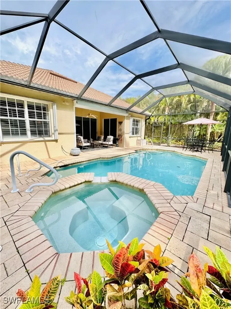 16152 Parque Lane Naples FL 34110