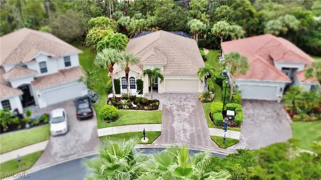 16152 Parque Lane Naples FL 34110