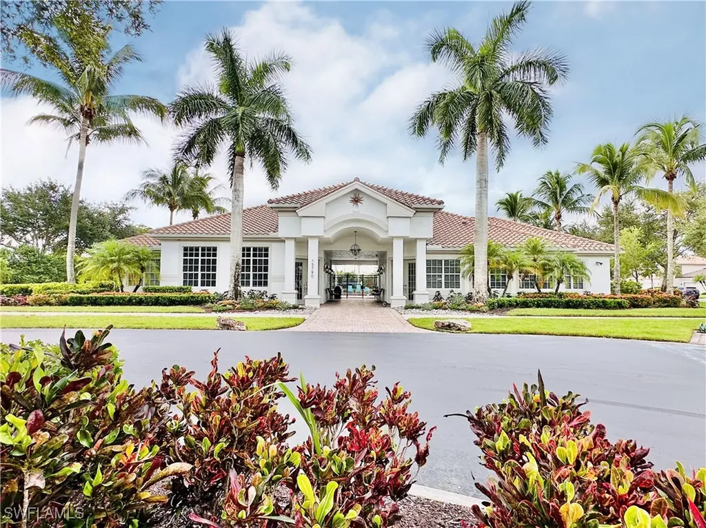 16152 Parque Lane Naples FL 34110