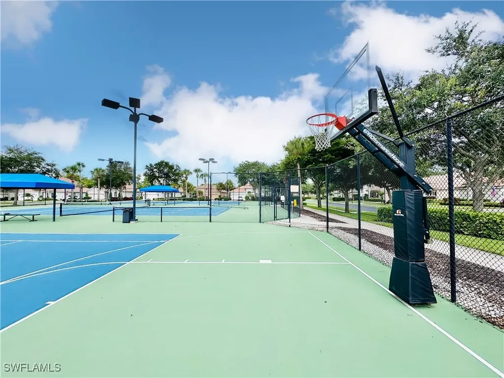 16152 Parque Lane Naples FL 34110
