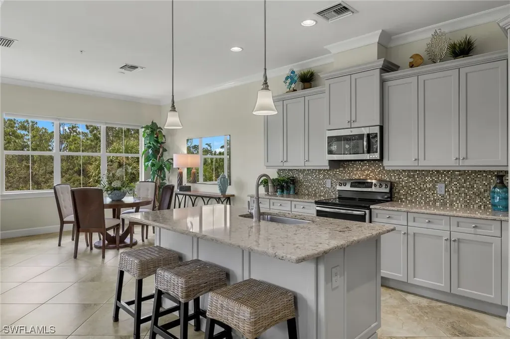 6560 Dominica Drive Naples FL 34113