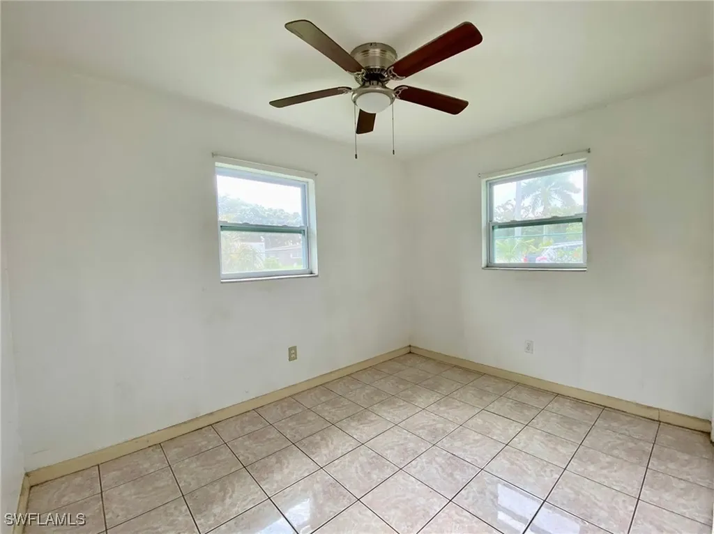 2405 Jeffcott Street Fort Myers FL 33901