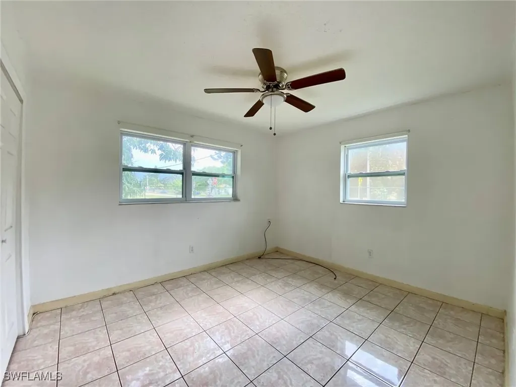2405 Jeffcott Street Fort Myers FL 33901