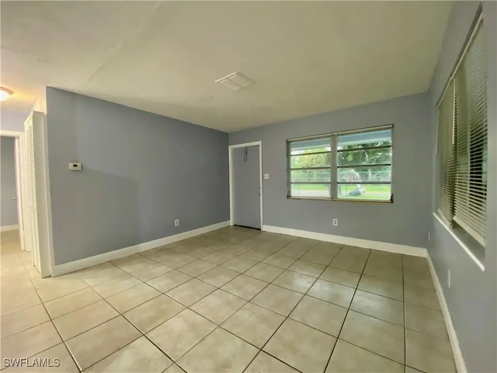 2405 Jeffcott Street Fort Myers FL 33901