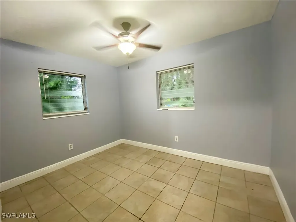 2405 Jeffcott Street Fort Myers FL 33901