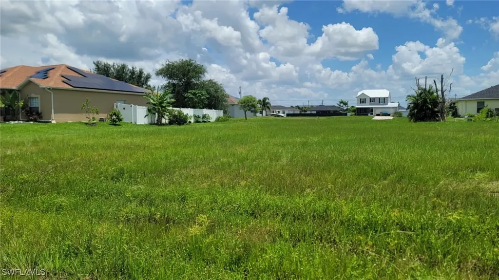 413 NW 17th Avenue Cape Coral FL 33993