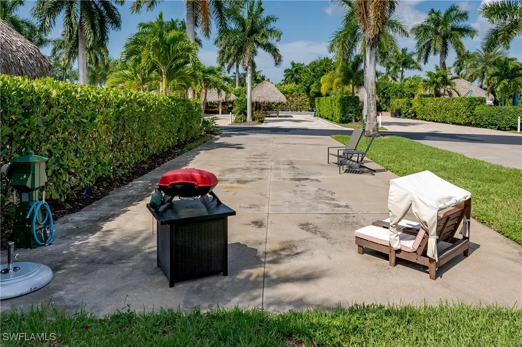 13562 Snapper Lane Naples FL 34114