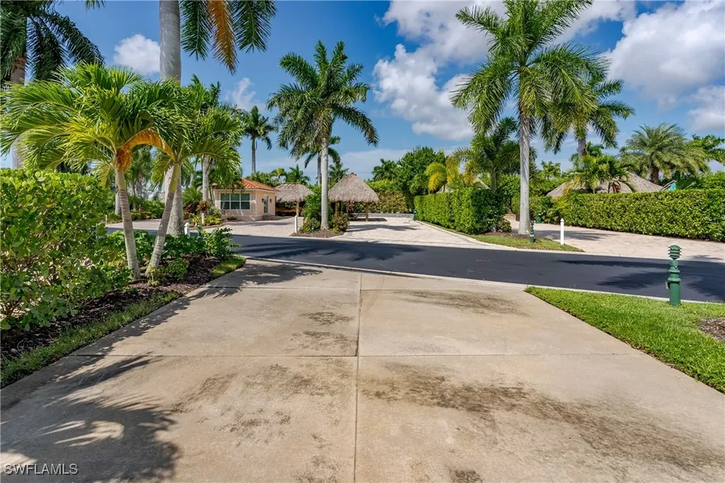 13562 Snapper Lane Naples FL 34114