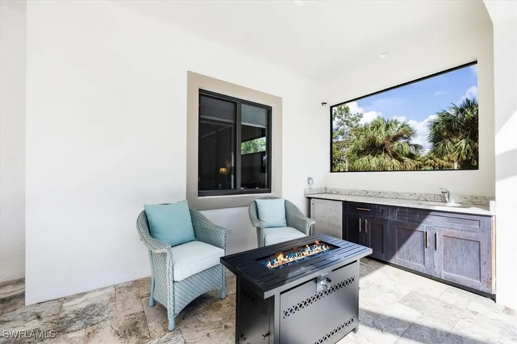 254 17th Street NW Naples FL 34120