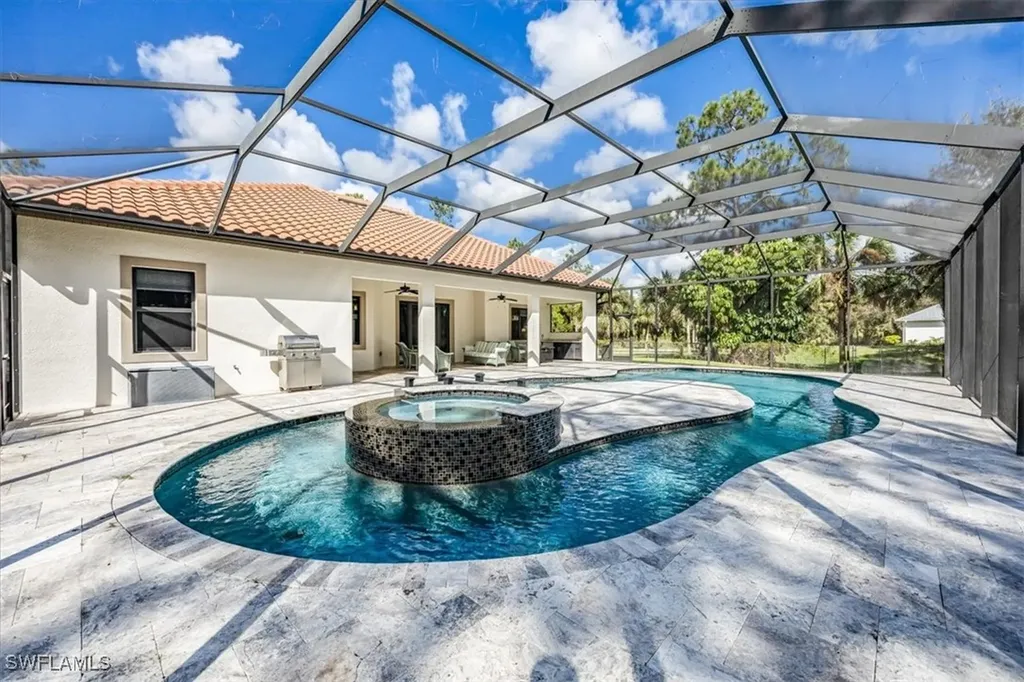 254 17th Street NW Naples FL 34120