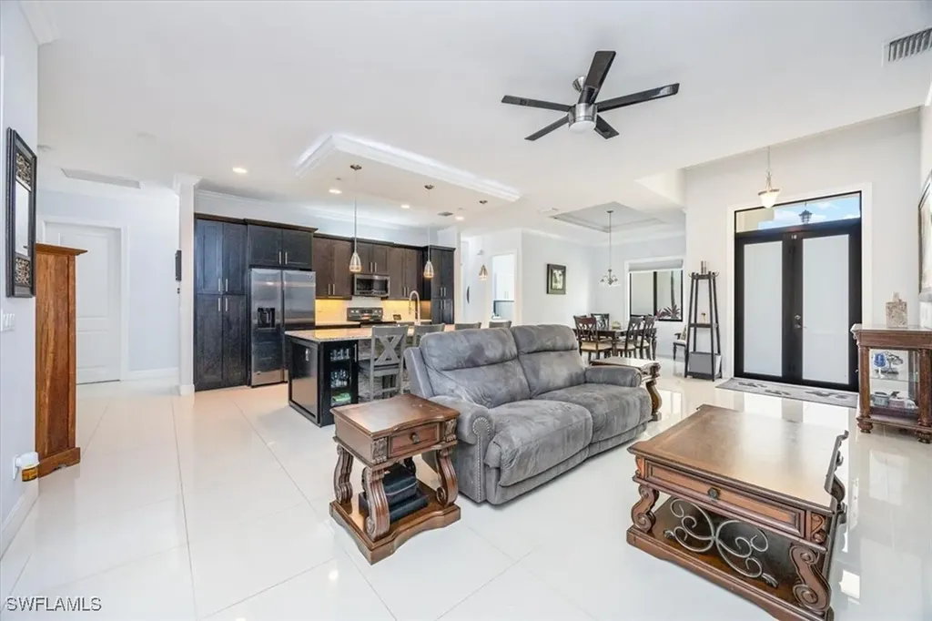 254 17th Street NW Naples FL 34120