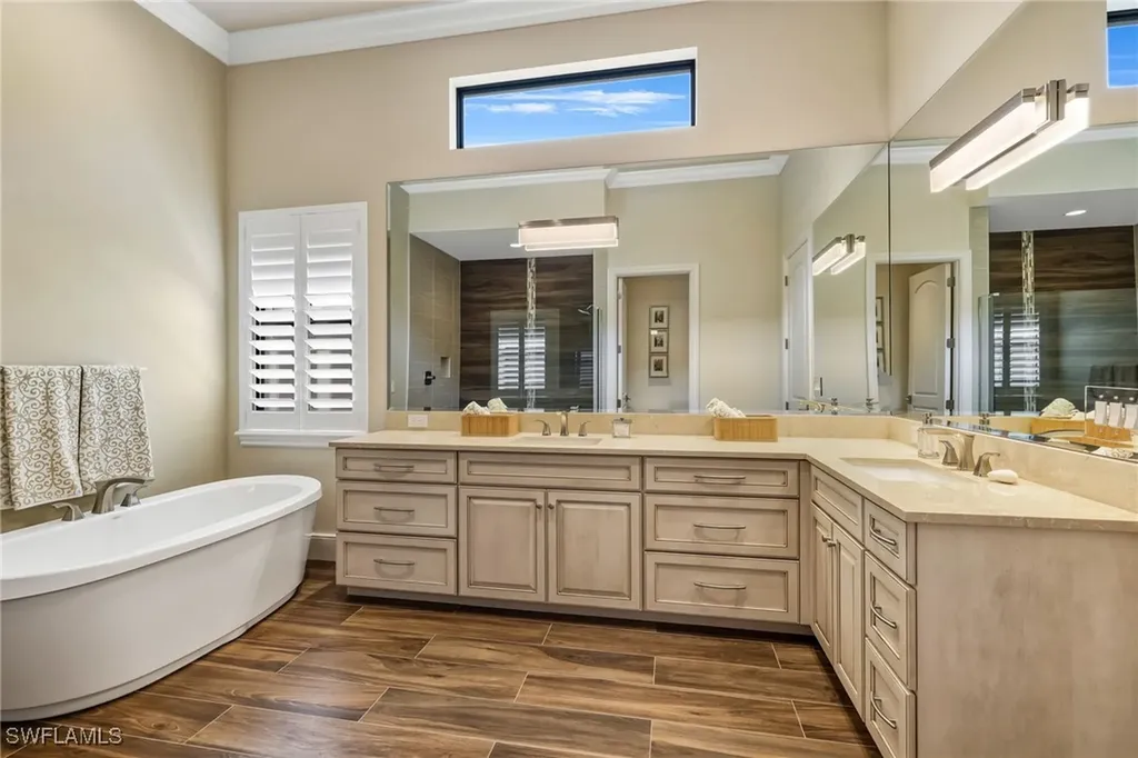 11821 Via Cassina Court Miromar Lakes FL 33913