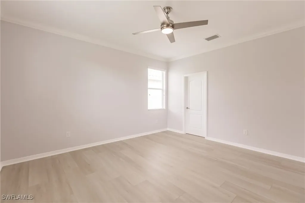 1982 Fairmont Lane Naples FL 34120