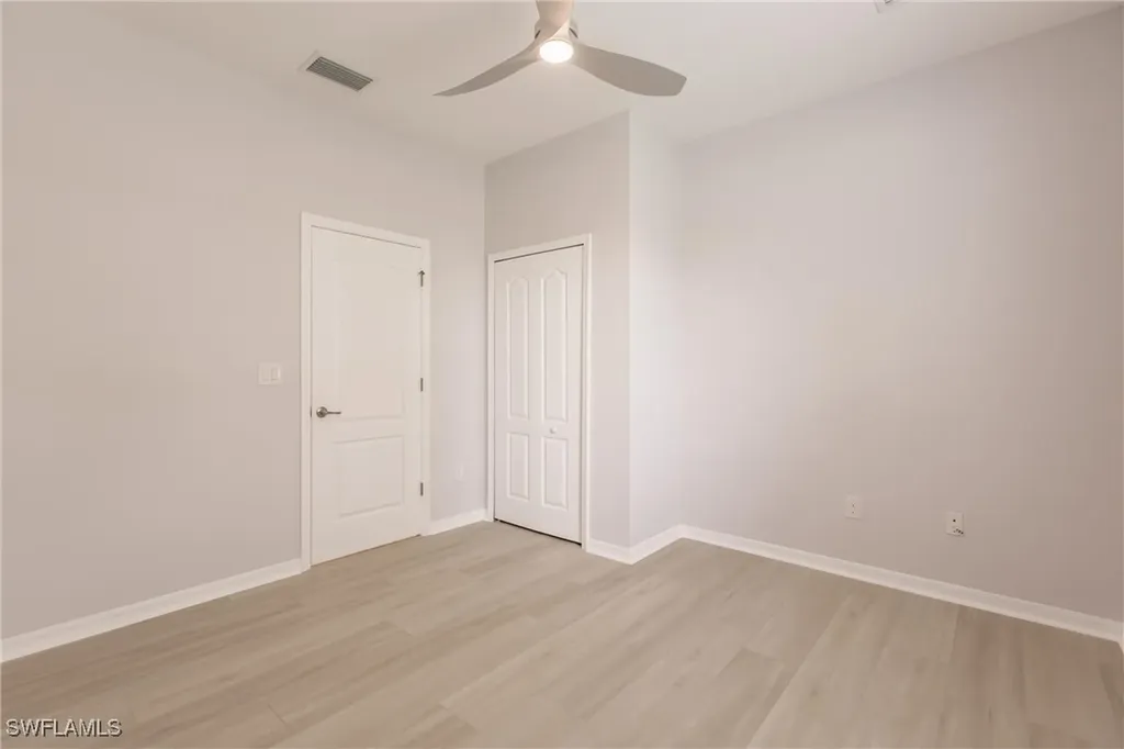 1982 Fairmont Lane Naples FL 34120