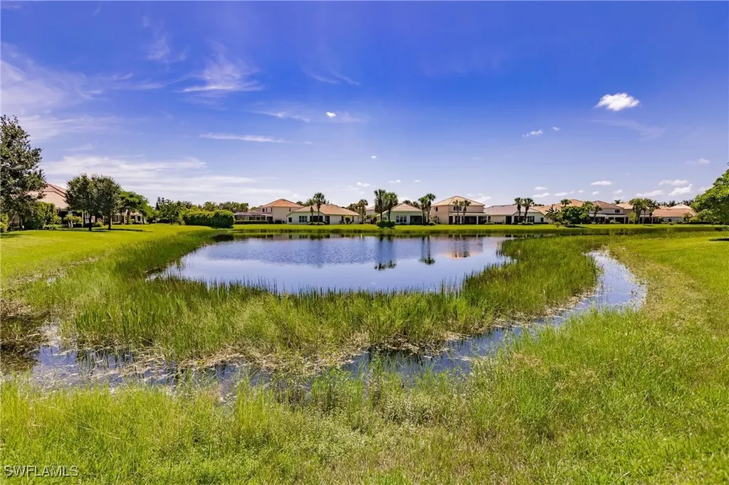 1982 Fairmont Lane Naples FL 34120
