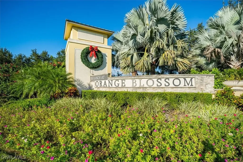 1982 Fairmont Lane Naples FL 34120