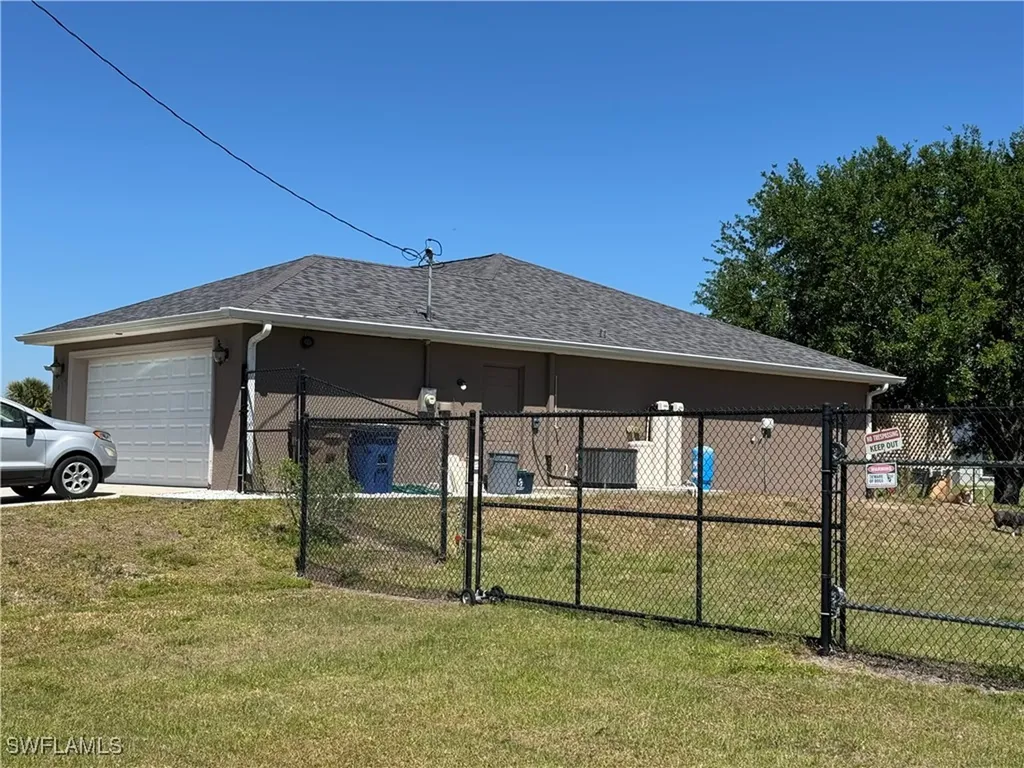 1039 Harwood Avenue S Lehigh Acres FL 33974