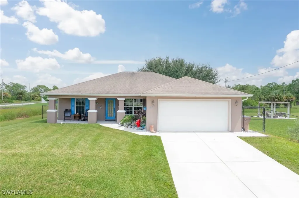 1039 Harwood Avenue S Lehigh Acres FL 33974