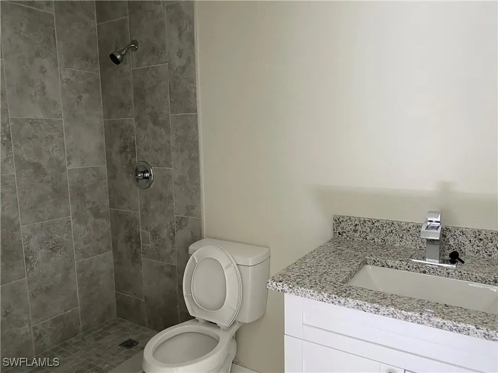 1546 SE 42nd Terrace Cape Coral FL 33904