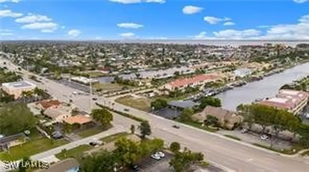 1546 SE 42nd Terrace Cape Coral FL 33904