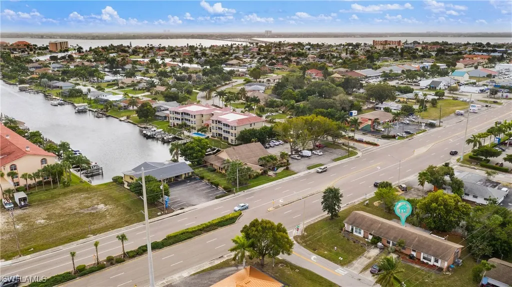 1546 SE 42nd Terrace Cape Coral FL 33904