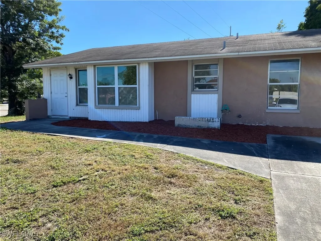 1546 SE 42nd Terrace Cape Coral FL 33904