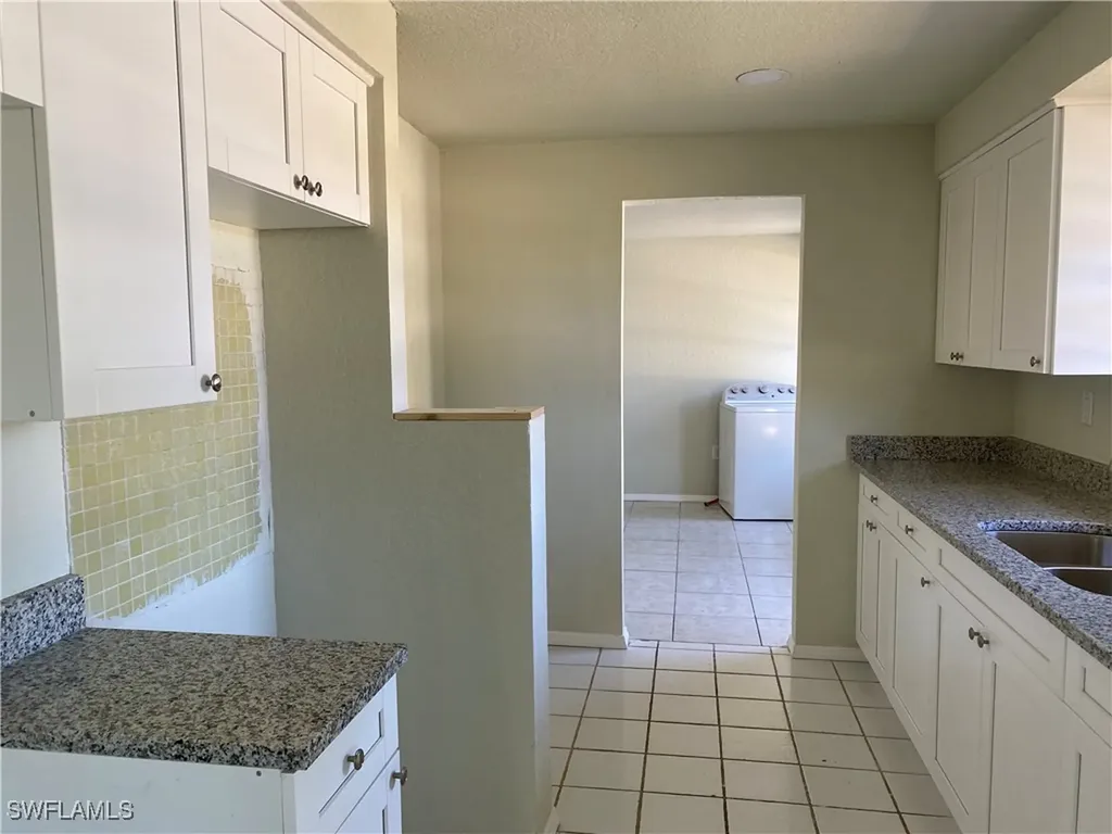 1546 SE 42nd Terrace Cape Coral FL 33904
