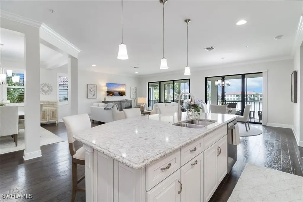 Naples FL, 15181 Butler Lake Drive, Unit 201