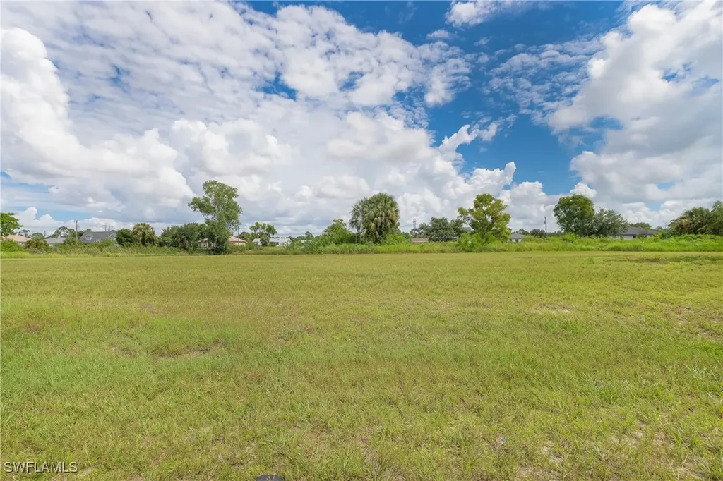 2113 NE 27th Street Cape Coral FL 33909