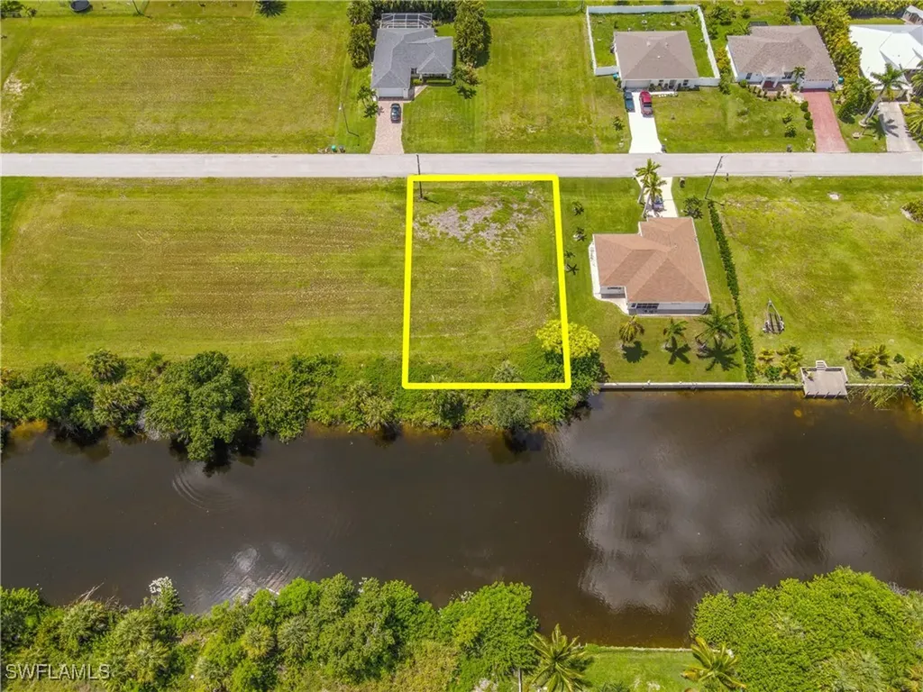 2043 NE 25th Terrace Cape Coral FL 33909