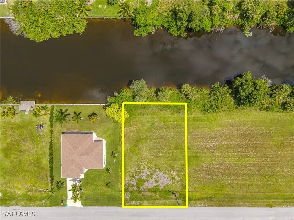 2043 NE 25th Terrace Cape Coral FL 33909