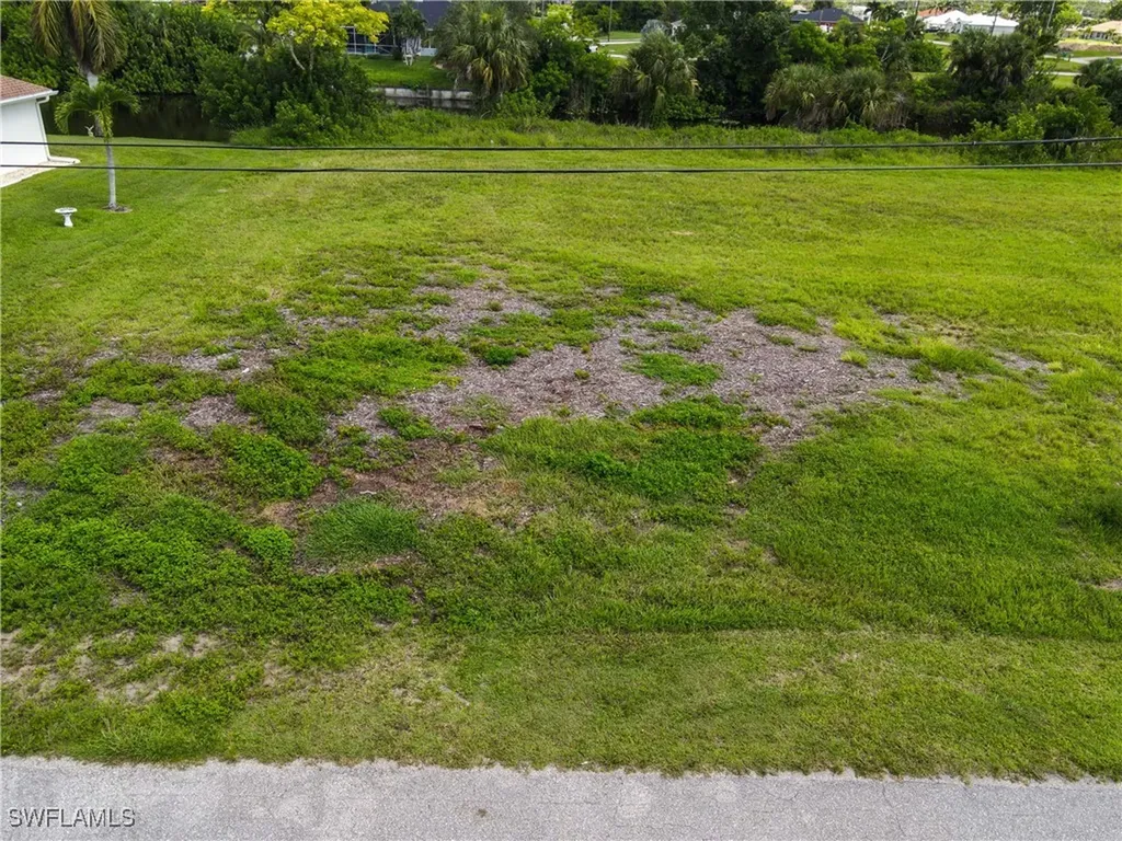 2043 NE 25th Terrace Cape Coral FL 33909