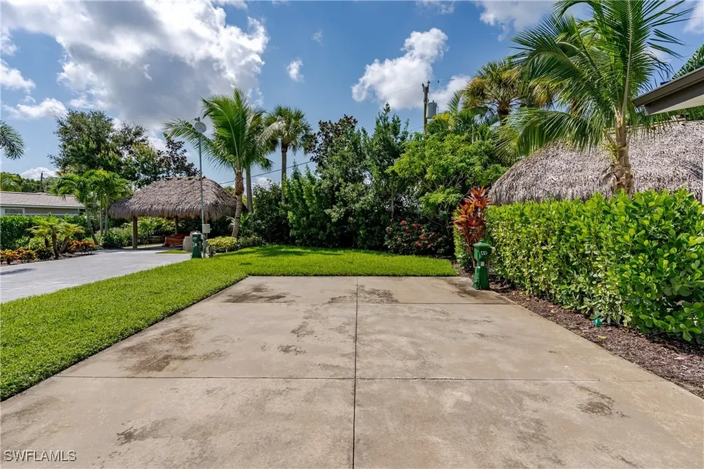 13499 Snook Circle Naples FL 34114