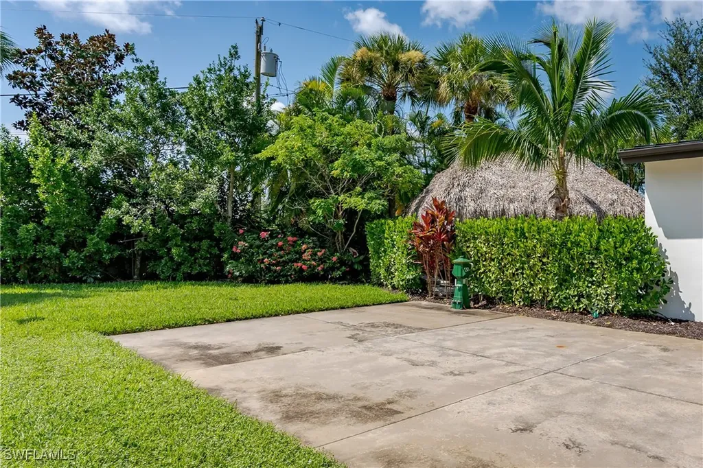 13499 Snook Circle Naples FL 34114