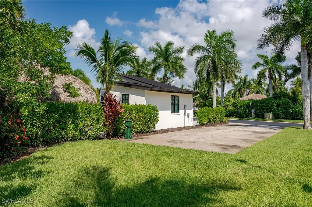 13499 Snook Circle Naples FL 34114