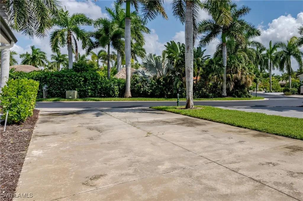13499 Snook Circle Naples FL 34114